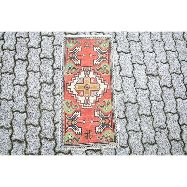 1950s Vintage Handmade Naturel Rug For Sale - Image 6 of 6