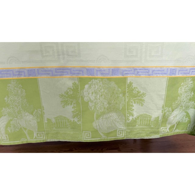 French jacquard damask tablecloth created in collaboration with Primrose Bordier. Woven in France from 100% cotton, the...