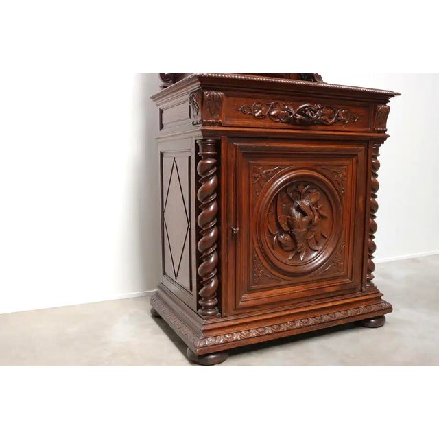 19th Century Antique FrenchHunting Cabinet in Barley Twist Oak, 1880 For Sale - Image 5 of 15