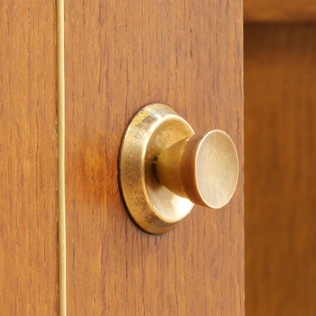 1960s Mid Century Oak Gossip Bench by Chippy Heath For Sale In Los Angeles - Image 6 of 10