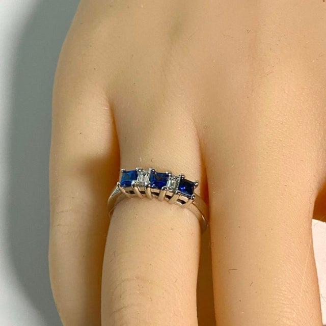 1990s Vintage Platinum Ring Emerald-Cut Diamonds Princess-Cut Sapphires Size 5.5 For Sale - Image 5 of 6