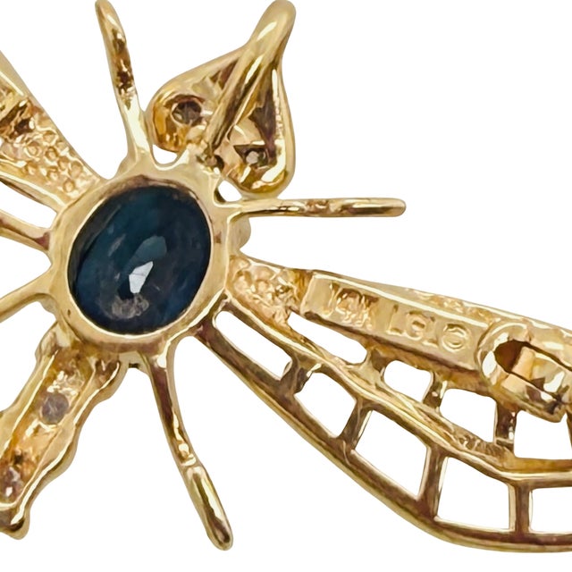 1980s Vintage Articulated 14k Gold Dragonfly Brooch With Sapphire & Diamonds For Sale - Image 5 of 5