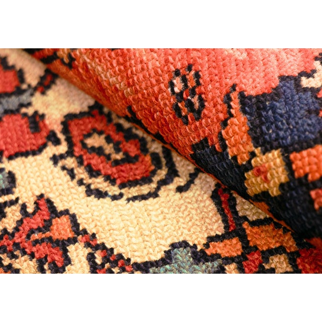 Antique Persian Malayer Rug With Farahan-Style Medallion Design, 4'6" × 7' For Sale - Image 4 of 5