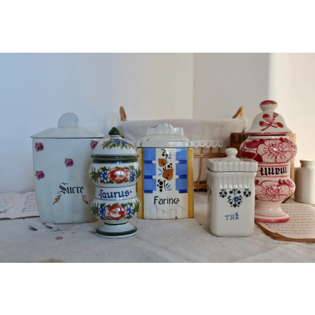 Green Vintage Cottage Core Porcelain and Earthenware Spice Jars, 1950s, Set of 5 For Sale - Image 8 of 10