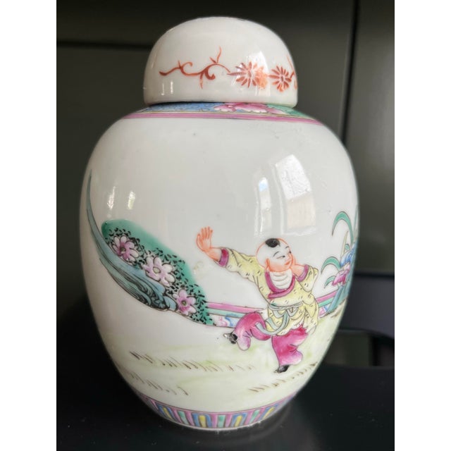 A sweet, petite, famille rose, ginger jar for you. This particular style featuring hand-painted pastel panels was popular...