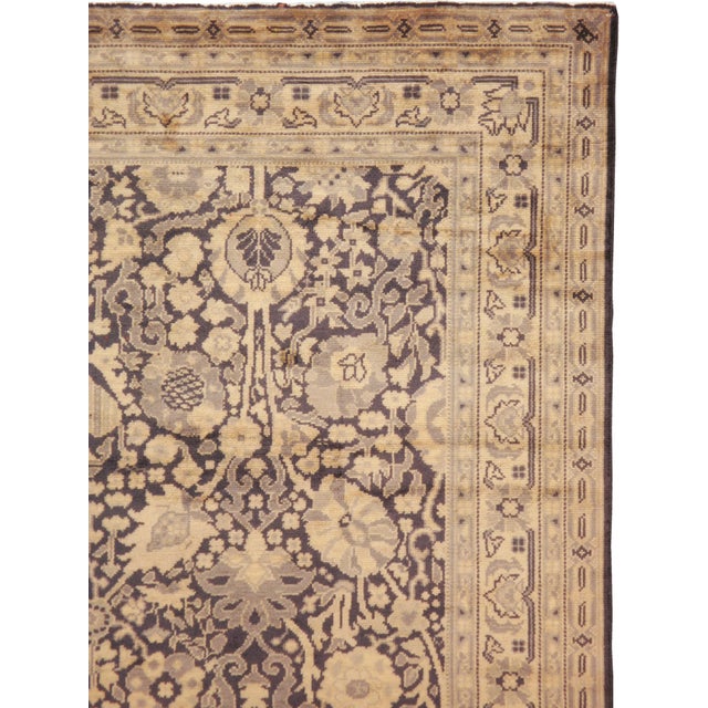 A vintage Indian Lahore carpet from the mid-20th century.