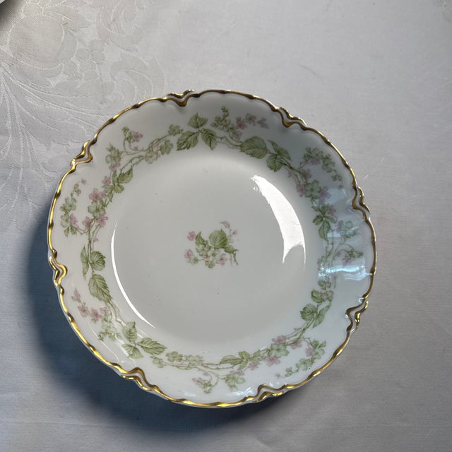 Ceramic Antique Haviland & Co. Limoge, France "The Charonne" Serving Bowl 7 7/16" For Sale - Image 7 of 10