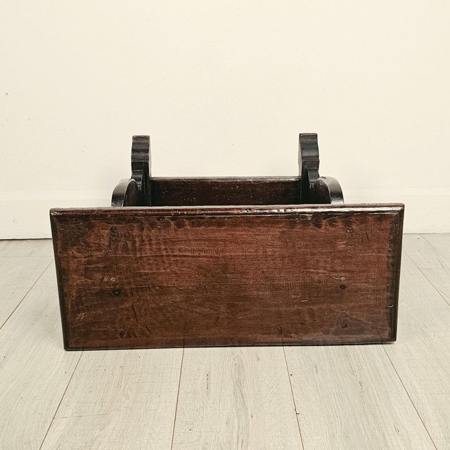 18th Century Rustic Baroque Italian Walnut Side Table, 18th Century For Sale - Image 5 of 5