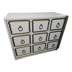 Mid 20th Century White Lacquer Dorothy Draper Style Hollywood Regency 3 Drawer Commode