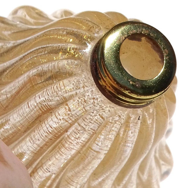 Mid-Century Modern Seguso Murano Ribbed Gold Flecks Vintage Italian Art Glass Decorative Vanity Perfume Atomizer Bottle With Label For Sale - Image 3 of 5