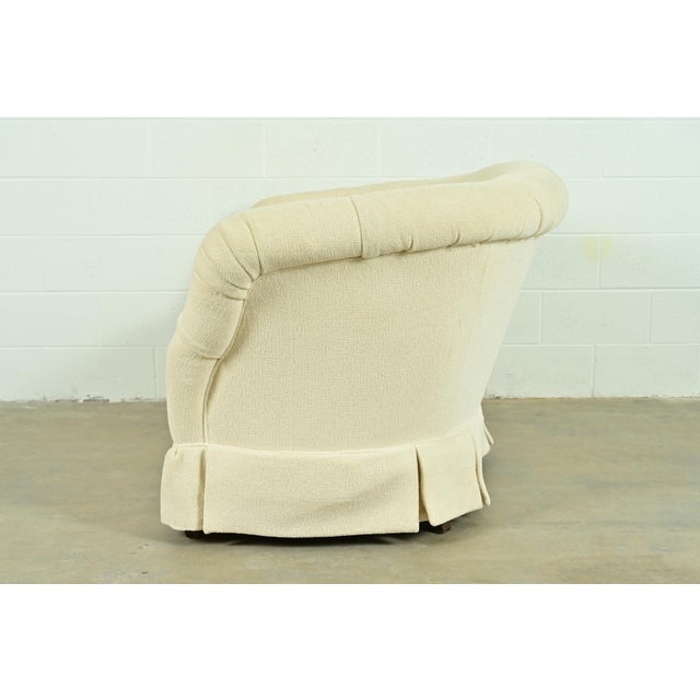 Baker Furniture Mid-Century Hollywood Regency Tufted Sofa or Loveseat, Circa 1960s For Sale - Image 10 of 14