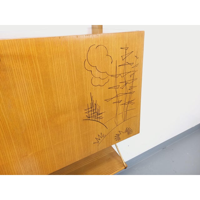 Wall-Mounted Bookcase with Light Wood and Brass, 1960s For Sale - Image 11 of 18