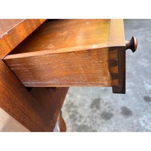 Early 20th Century Antique Chippendale Style Walnut Secretary Desk. For Sale In Washington DC - Image 6 of 11