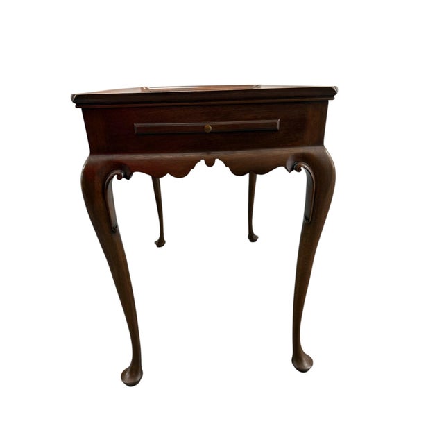 Late 20th Century Virginia Galleries Henkel Harris Mahogany Tea Side Table With Pull Outs For Sale - Image 5 of 12