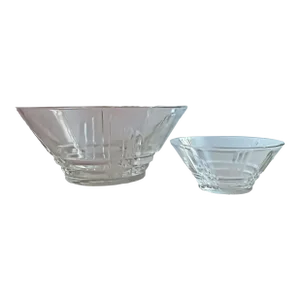 Early 21st Century Cristal d'Arques-Durand Arizona-Parallels Luminarc Glass Serving Bowls - Set of 2