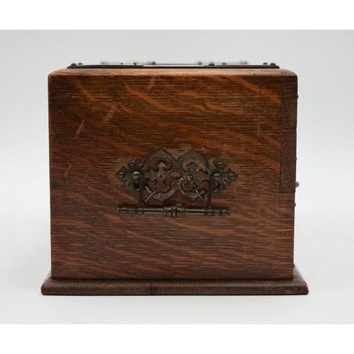 Antique Asian Oriental Mahjong Set of 148 Tiles in Edwardian Oak Box, Set of 149 For Sale - Image 9 of 18