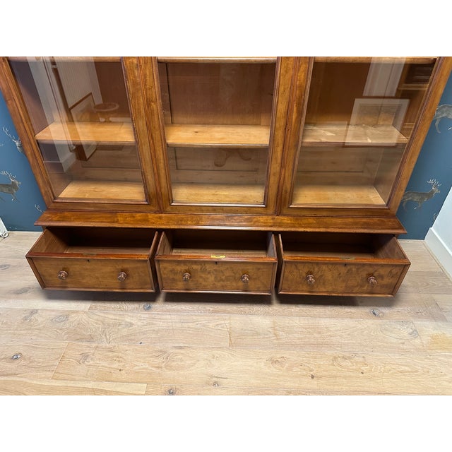 Large English Bookcase in Mahogany For Sale - Image 14 of 16