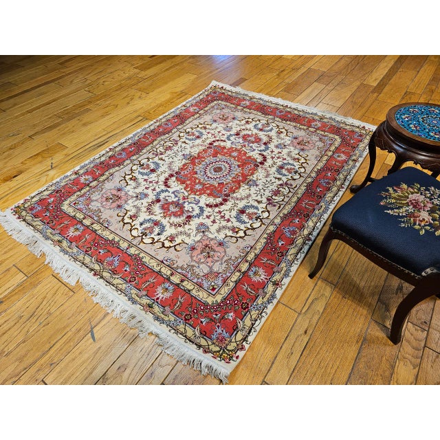Vintage Persian Tabriz Area Rug, Hand-Knotted Wool & Silk, Floral Pattern, Ivory & Salmon, 5x7 For Sale - Image 4 of 16