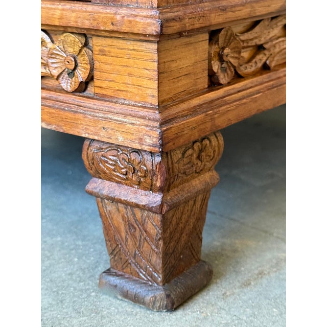 French Art Deco Marble Top Nightstands or Bedside Cabinets in Walnut, 1930, A Pair For Sale - Image 14 of 18