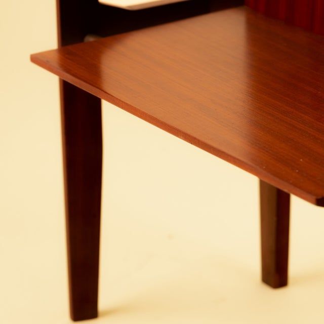 This unique auxiliary cabinet, a secretary/bookcase, is a piece with a distinctly architectural and avant-garde character,...