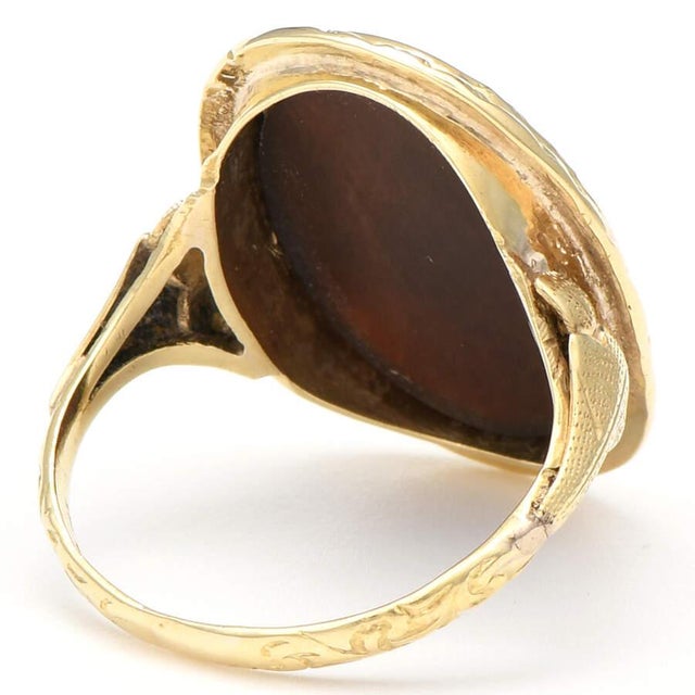 This 14KY Brown Landscape Agate Ring boasts a multitude of sophisticated colors and patterns. Yellow gold brings out the...