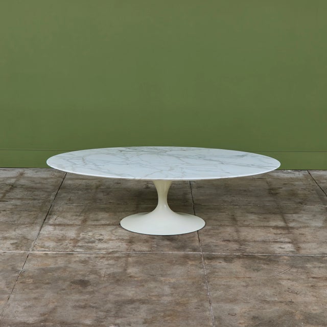 Mid-Century Modern Eero Saarinen Marble Top Coffee Table for Knoll For Sale - Image 3 of 17