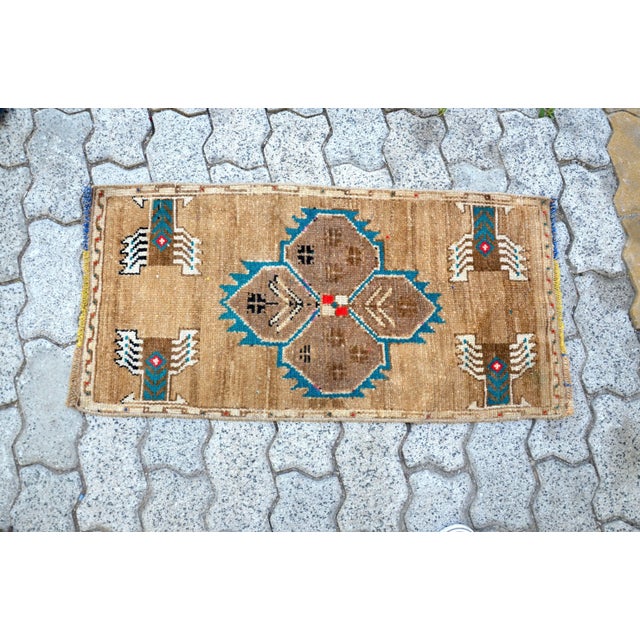 Vintage Mid Century Turkish Rug For Sale - Image 6 of 6