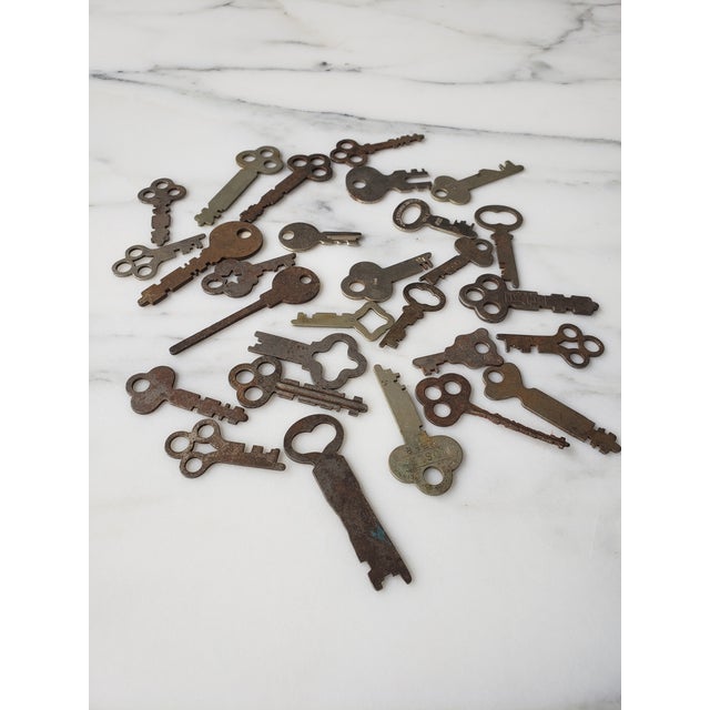 Set of 28 Vintage Flat Keys Chairish
