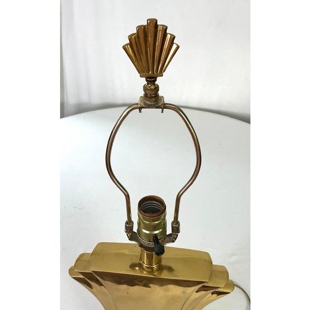 Art Deco 1970s Stiffel-Hollywood Regency Brass Fan/Lotus Black Stepped Base Table Lamp For Sale - Image 3 of 10
