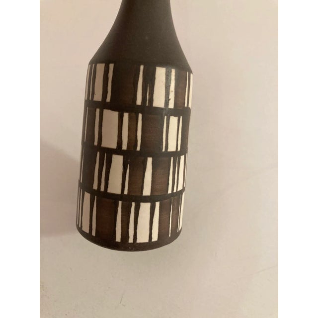 Ceramic Modernist Vintage Ceramic Vase, Italy 1960's. For Sale - Image 7 of 11