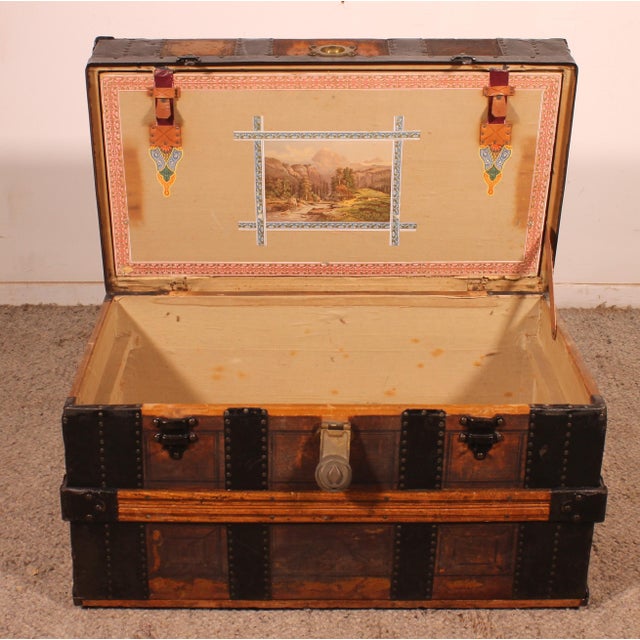 Antique Travel Trunk in Leather and Wood, 1890s For Sale - Image 13 of 15