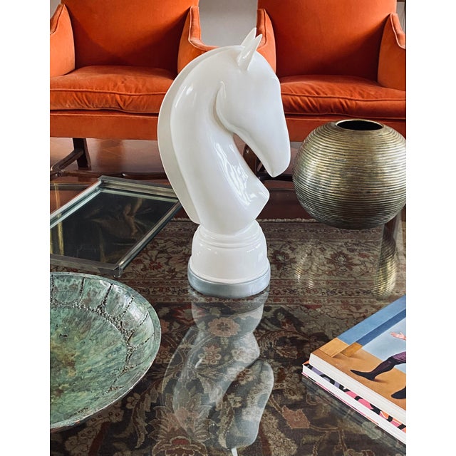 White Resin Chess Horse Sculpture, Italy 1970s For Sale - Image 10 of 10