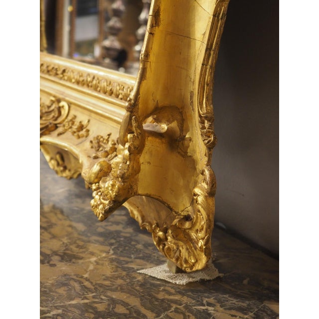 Circa 1890 French Belle Époque Louis XV Style Giltwood Mirror With Crowned Crest For Sale - Image 9 of 18