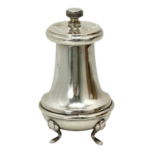 Fine Quality Vintage Mid 1900s Italian Solid 800 Grade Continental Coin Silver Black Pepper Mill