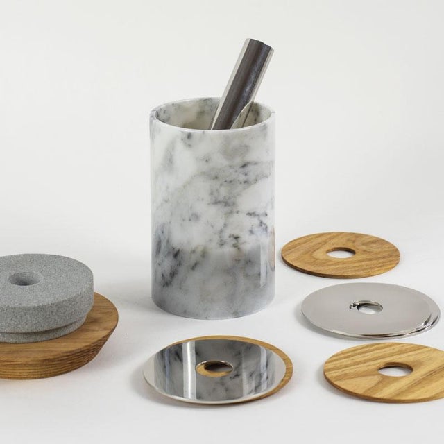 Aperitif totem | Isoipsa collection. Object that develops the theme of the unplapped, with attention to the composition...