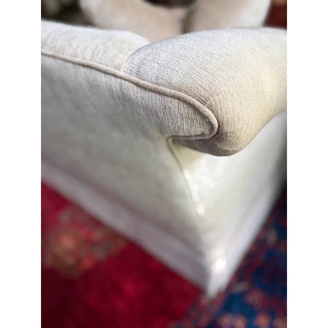 Traditional Fairington Benchseat Sofa For Sale - Image 3 of 12