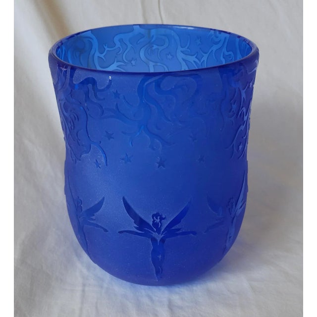 Pilgrim Art 1990s Pilgrim Kelsey Blue Fairies Cameo Art Glass Vase, Signed Kelsey Murphy For Sale - Image 4 of 10