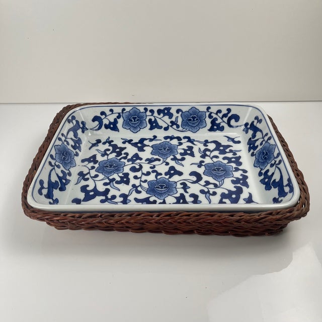 Ceramic Serving Platters in White and Blue Floral Pattern with Woven Wicker Mount, 1980, Set of 6 For Sale - Image 12 of 18