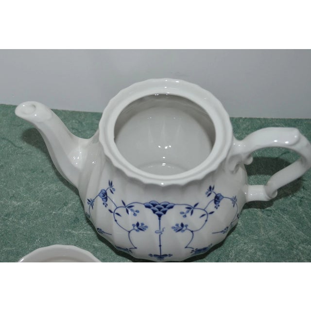 1990s Vintage Churchill "Finlandia" Swirl England Teapot, Creamer, Sugar Bowl W/Lid For Sale - Image 5 of 6