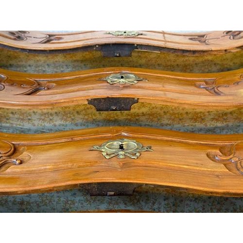 Display Cabinet in Pine For Sale - Image 9 of 18