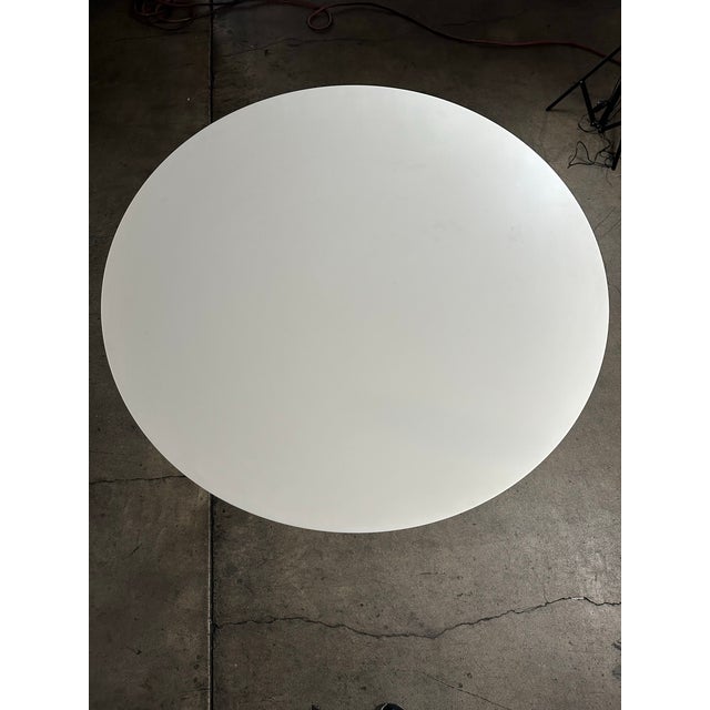 HBF Nest Corian Breakfast Table or Conference Table For Sale In Los Angeles - Image 6 of 6