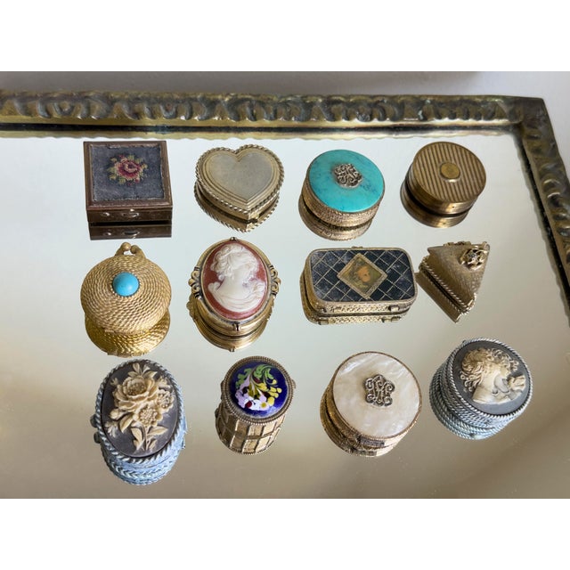 Vintage 1976 Estée Lauder “Blue Cameo” (Twin Sisters) solid perfume compact, part of the mid-1970s series of collectible...