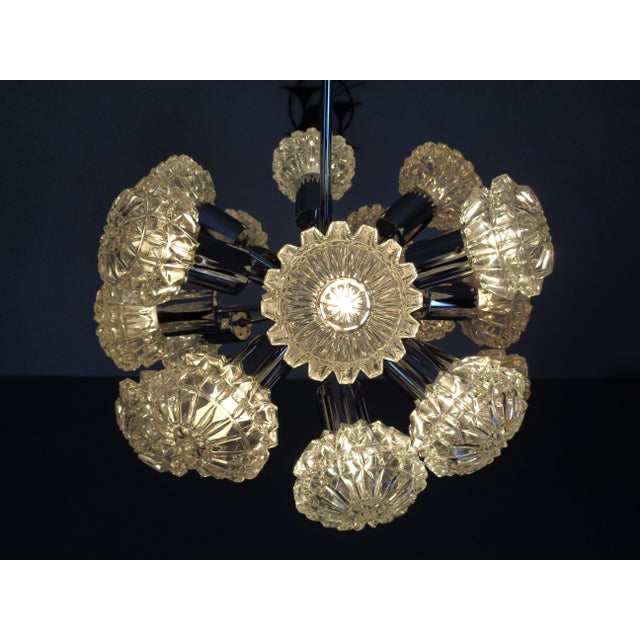 Large Space Age Sputnik Hanging Lamp with 18 Glasses by Richard Essig, Gerrmany, 1960s For Sale - Image 3 of 18