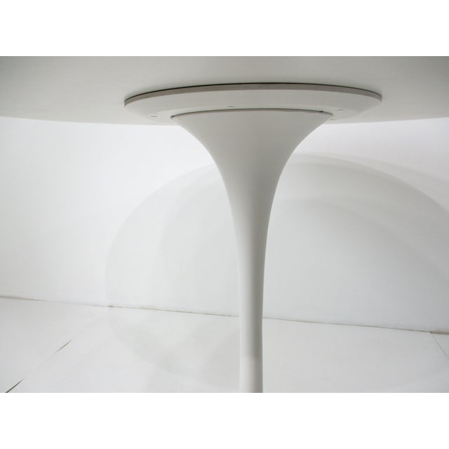 Eero Saarinen 42" Tulip Dining Table for Knoll For Sale In Cincinnati - Image 6 of 9