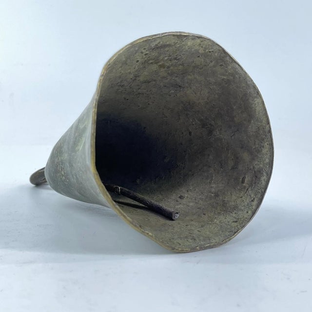 Early 20th Century Early 20th Century Benue Brass Bell Nigeria For Sale - Image 5 of 8