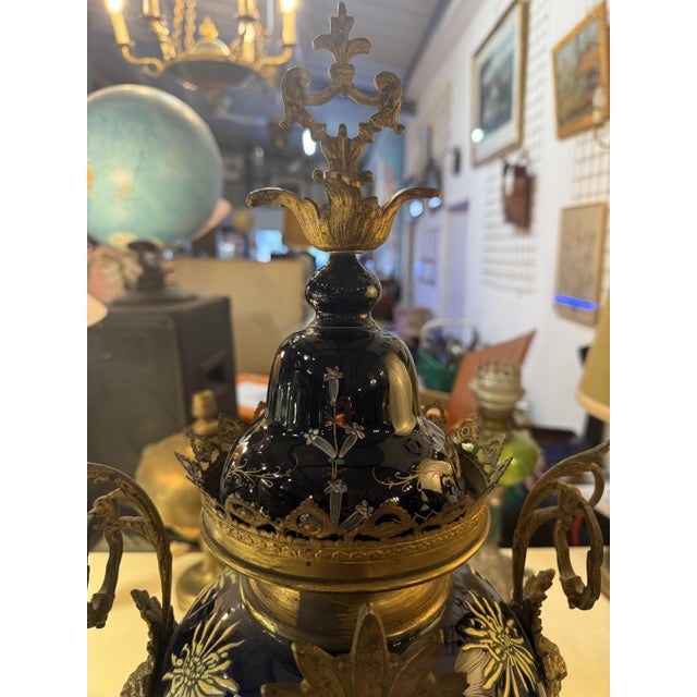 Blue Clock from Sèvres For Sale - Image 5 of 10