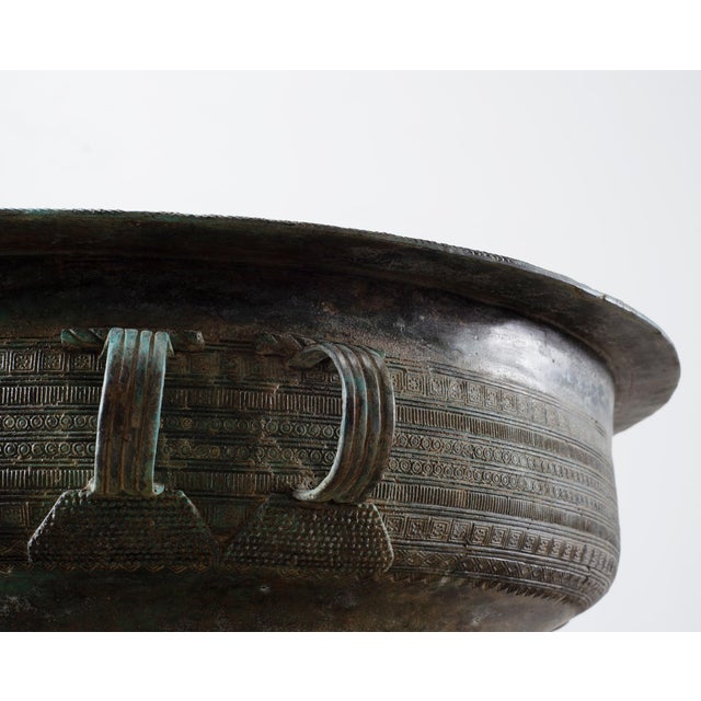 Southeast Asian Bronze Elephant Rain Drum Drinks Table 2 Ft For Sale - Image 10 of 18