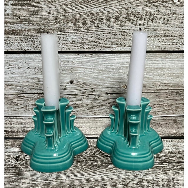 Ceramic Fiesta Homer Laughlin Turquoise F-107 Pair Pyramid Candlesticks, VTG in Orig Box, Rare For Sale - Image 7 of 7