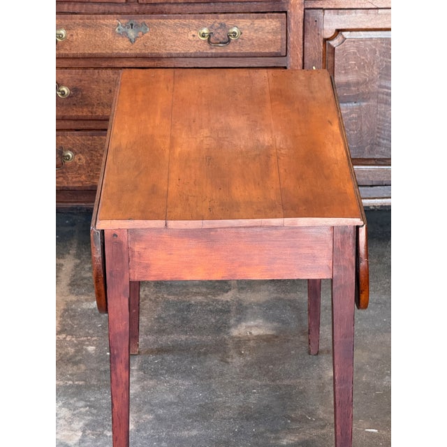 Wood 19th Century Pembroke Drop-Leaf Table For Sale - Image 7 of 9