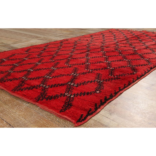 Textile Vintage Red Beni Mrirt Moroccan Rug - 05'06 X 09'11 For Sale - Image 7 of 9